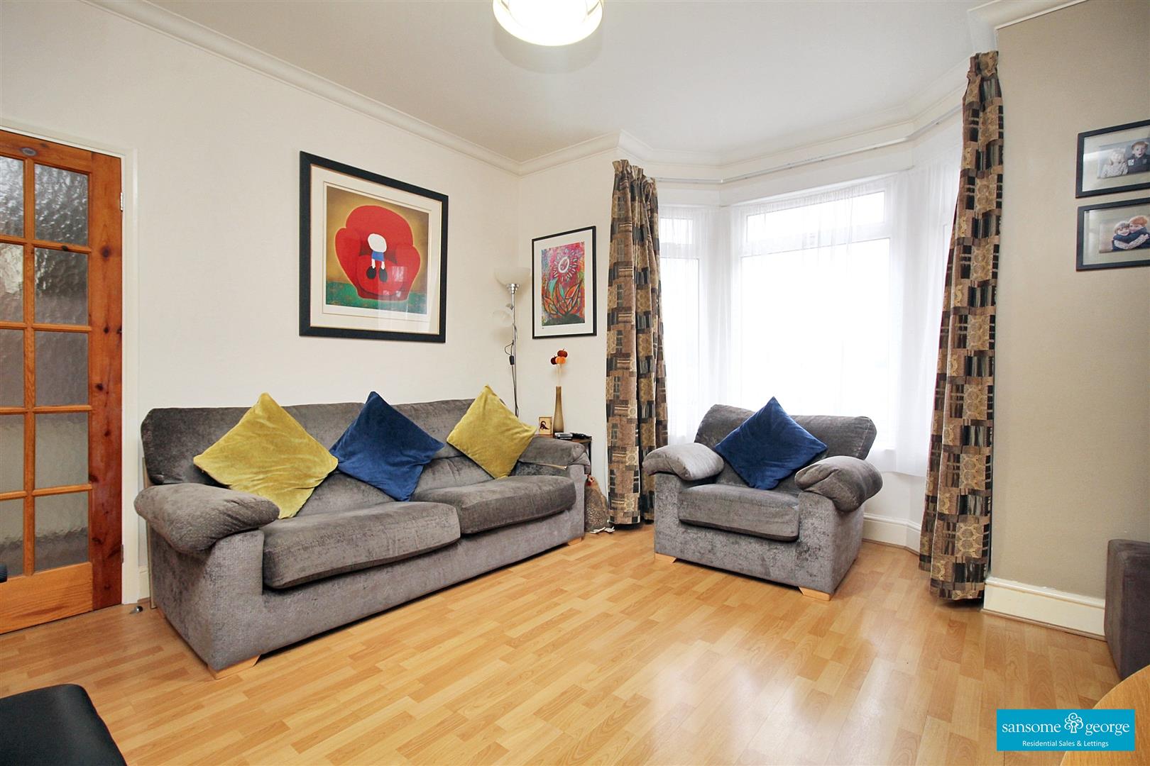 5 bed property in Kensington Road, Reading